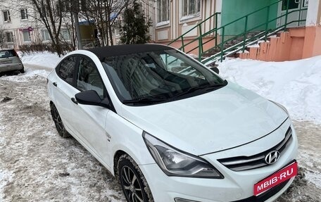 Hyundai Solaris II рестайлинг, 2014 год, 1 050 000 рублей, 1 фотография