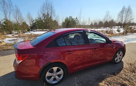 Chevrolet Cruze II, 2010 год, 690 000 рублей, 4 фотография