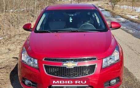 Chevrolet Cruze II, 2010 год, 690 000 рублей, 2 фотография