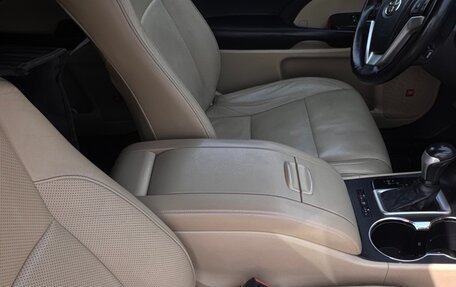 Toyota Highlander III, 2014 год, 3 100 000 рублей, 13 фотография