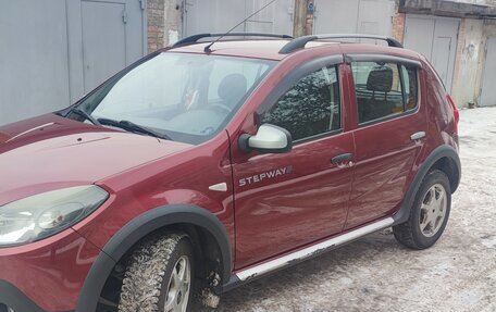 Renault Sandero I, 2011 год, 660 000 рублей, 2 фотография