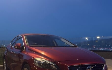 Volvo V40 II рестайлинг, 2014 год, 1 200 000 рублей, 2 фотография
