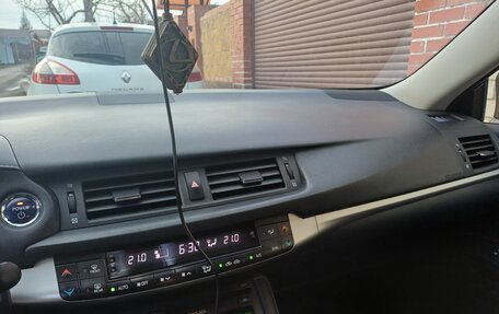 Lexus CT I рестайлинг, 2011 год, 1 500 000 рублей, 6 фотография