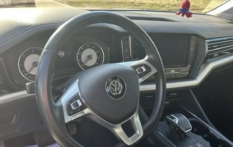 Volkswagen Touareg III, 2018 год, 5 700 000 рублей, 11 фотография