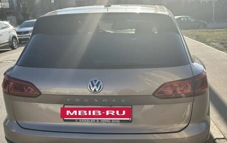 Volkswagen Touareg III, 2018 год, 5 700 000 рублей, 6 фотография