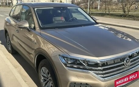 Volkswagen Touareg III, 2018 год, 5 700 000 рублей, 3 фотография