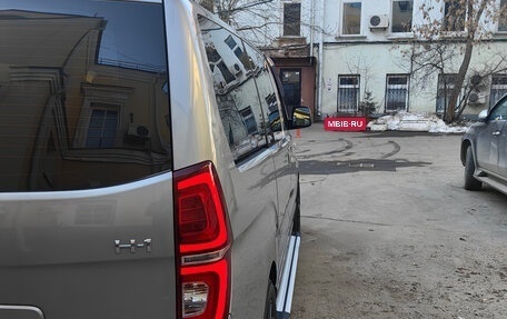 Hyundai H-1 II рестайлинг, 2013 год, 2 500 000 рублей, 10 фотография