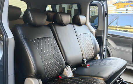 Hyundai H-1 II рестайлинг, 2013 год, 2 500 000 рублей, 19 фотография