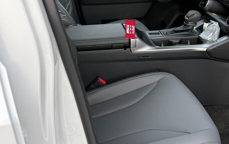 Toyota RAV4, 2026 год, 4 790 000 рублей, 27 фотография