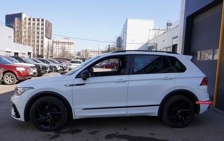 Volkswagen Tiguan II, 2021 год, 4 113 000 рублей, 4 фотография