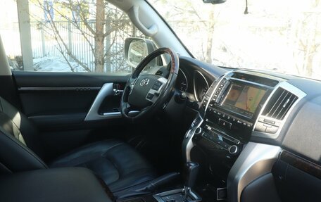 Toyota Land Cruiser 200, 2015 год, 4 480 000 рублей, 6 фотография