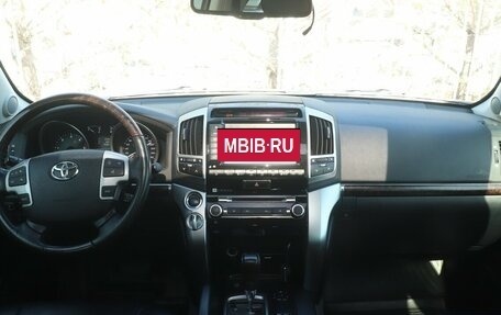 Toyota Land Cruiser 200, 2015 год, 4 480 000 рублей, 7 фотография