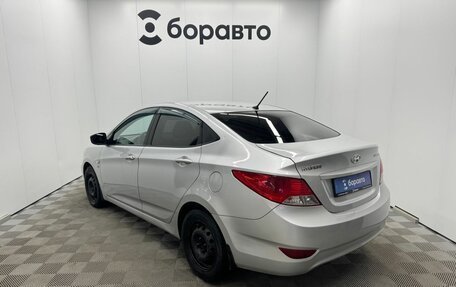 Hyundai Solaris II рестайлинг, 2013 год, 620 000 рублей, 5 фотография