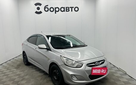 Hyundai Solaris II рестайлинг, 2013 год, 620 000 рублей, 2 фотография