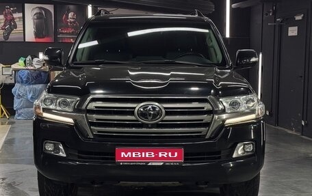 Toyota Land Cruiser 200, 2019 год, 7 500 000 рублей, 1 фотография