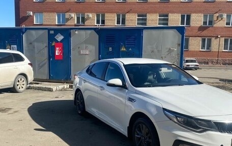 KIA Optima IV, 2019 год, 1 420 000 рублей, 2 фотография