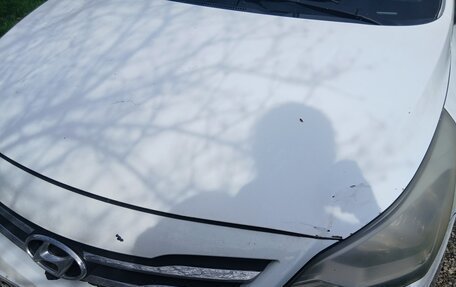 Hyundai Solaris II рестайлинг, 2015 год, 900 000 рублей, 3 фотография