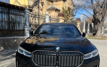 BMW 7 серия, 2019 год, 4 500 000 рублей, 3 фотография