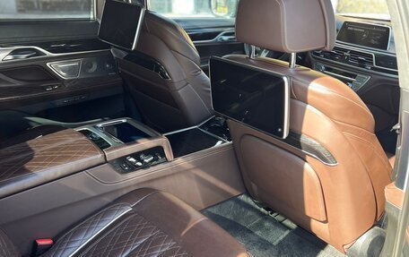 BMW 7 серия, 2019 год, 4 500 000 рублей, 23 фотография