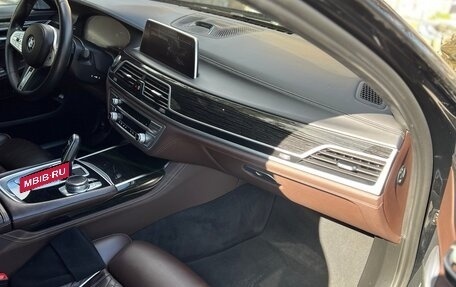 BMW 7 серия, 2019 год, 4 500 000 рублей, 21 фотография