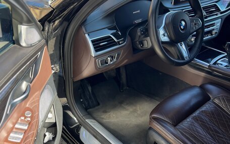 BMW 7 серия, 2019 год, 4 500 000 рублей, 32 фотография