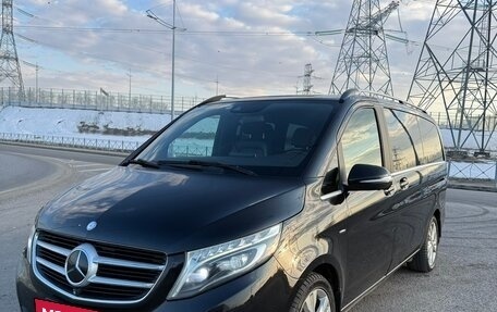 Mercedes-Benz V-Класс, 2015 год, 3 600 000 рублей, 2 фотография