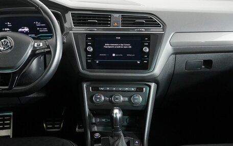 Volkswagen Tiguan II, 2019 год, 2 250 000 рублей, 13 фотография