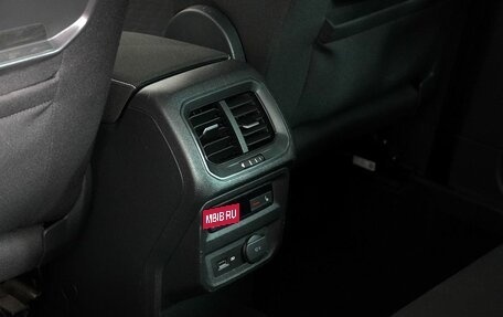 Volkswagen Tiguan II, 2019 год, 2 250 000 рублей, 21 фотография