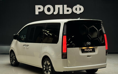 Hyundai Staria, 2022 год, 6 300 000 рублей, 3 фотография