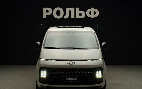 Hyundai Staria, 2022 год, 6 300 000 рублей, 2 фотография