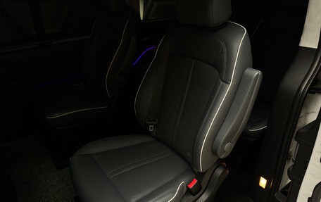 Hyundai Staria, 2022 год, 6 300 000 рублей, 21 фотография