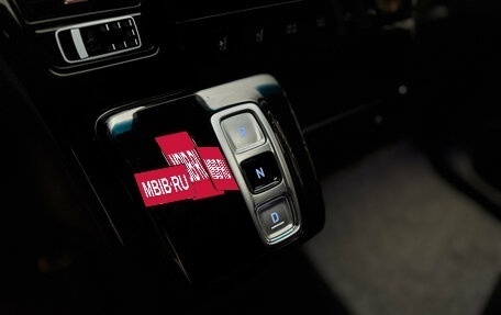 Hyundai Staria, 2022 год, 6 300 000 рублей, 17 фотография