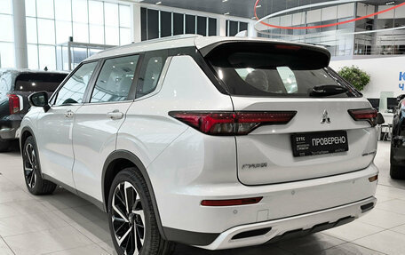 Mitsubishi Outlander, 2023 год, 4 150 000 рублей, 7 фотография