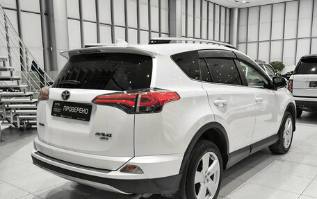 Toyota RAV4, 2018 год, 2 890 000 рублей, 5 фотография