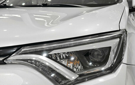 Toyota RAV4, 2018 год, 2 890 000 рублей, 17 фотография