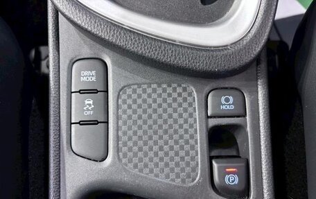 Toyota Yaris Cross, 2023 год, 1 550 055 рублей, 18 фотография