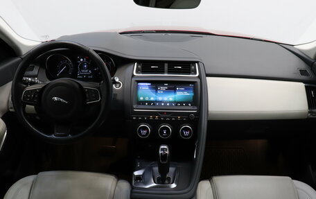 Jaguar E-Pace, 2018 год, 2 690 000 рублей, 9 фотография