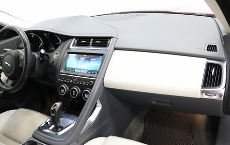 Jaguar E-Pace, 2018 год, 2 690 000 рублей, 12 фотография