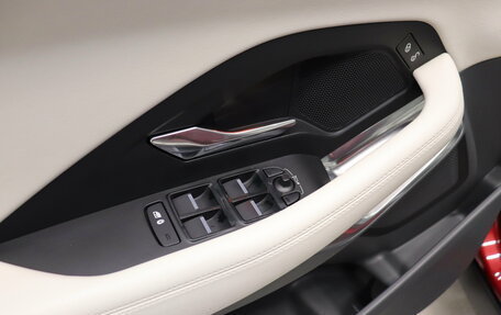 Jaguar E-Pace, 2018 год, 2 690 000 рублей, 20 фотография