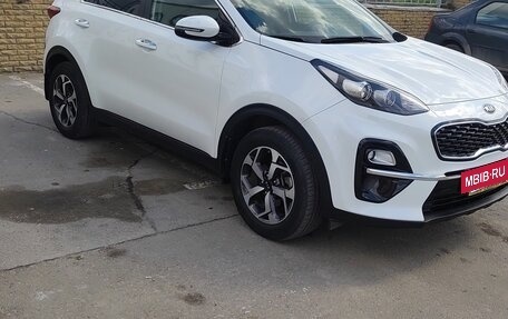 KIA Sportage IV рестайлинг, 2019 год, 2 600 000 рублей, 2 фотография