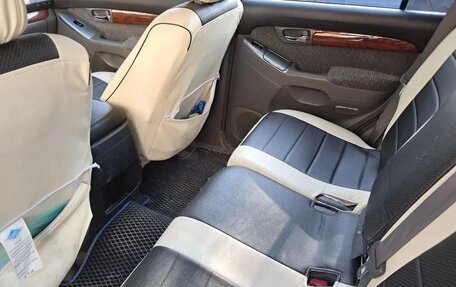 Toyota Land Cruiser Prado 120 рестайлинг, 2008 год, 2 200 000 рублей, 10 фотография