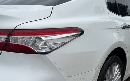 Toyota Camry, 2019 год, 2 850 000 рублей, 4 фотография