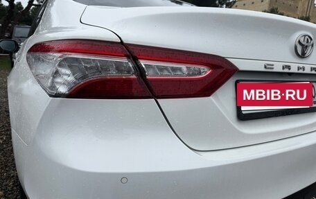 Toyota Camry, 2019 год, 2 850 000 рублей, 6 фотография