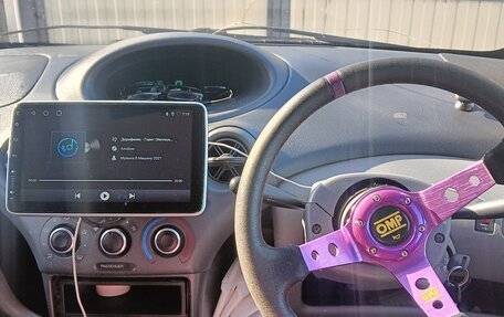 Toyota Vitz, 2000 год, 250 000 рублей, 6 фотография