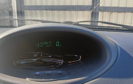 Toyota Vitz, 2000 год, 250 000 рублей, 8 фотография