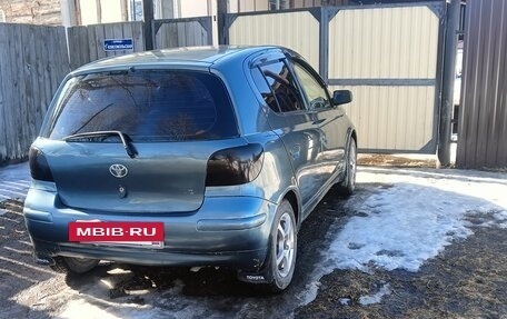 Toyota Vitz, 2000 год, 250 000 рублей, 3 фотография