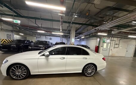 Mercedes-Benz E-Класс, 2021 год, 5 800 000 рублей, 2 фотография