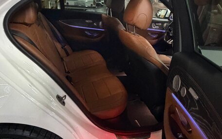 Mercedes-Benz E-Класс, 2021 год, 5 800 000 рублей, 18 фотография