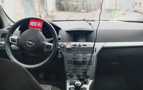 Opel Astra J, 2010 год, 646 000 рублей, 3 фотография