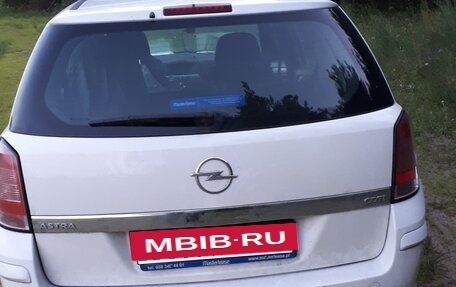 Opel Astra J, 2010 год, 646 000 рублей, 2 фотография